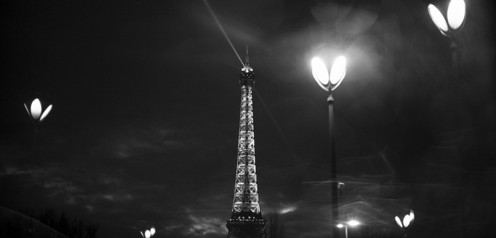 eiffel tower at night